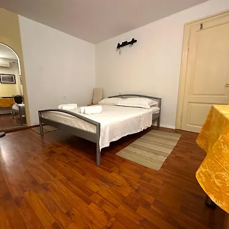 Апартаменты Comfort Within The Palace Centre