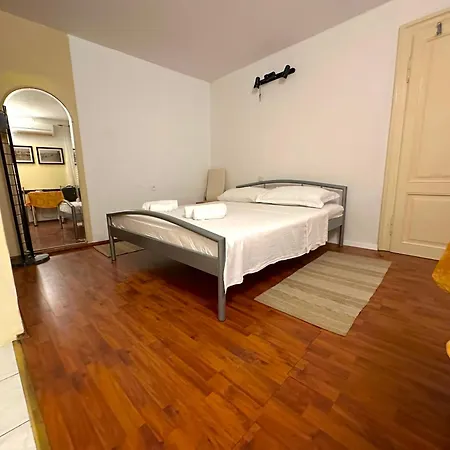 Апартаменты Comfort Within The Palace Centre *